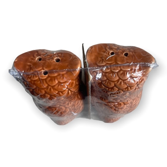 New In Package Brown Owl Salt And Pepper Shakers - Picture 5 of 6